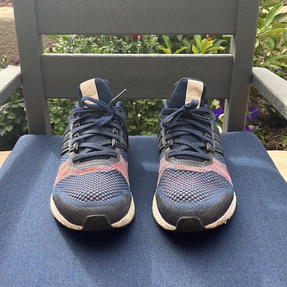adidas Ultraboost Shoes - Picture 2 of 5